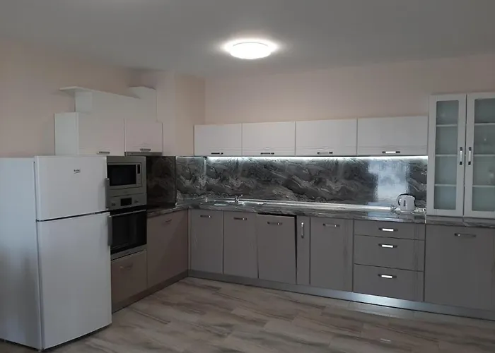 Apartmán Deluxe 6 Saints Constantine and Helena